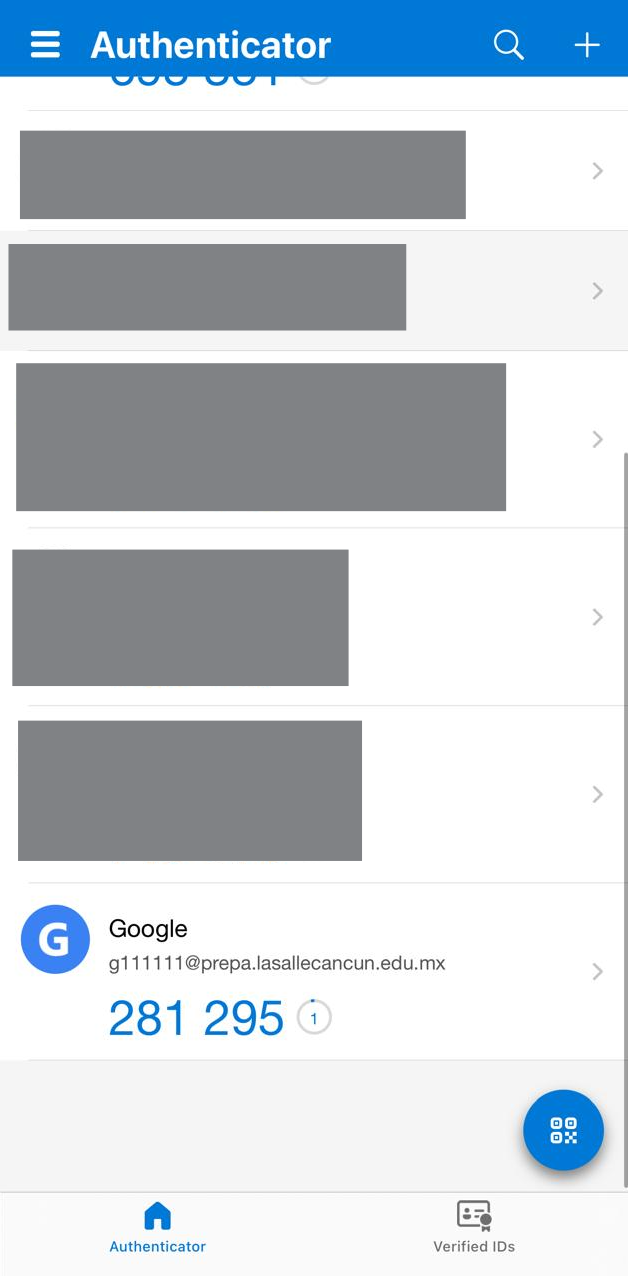 Aplicación de autenticación mostrando la cuenta de Google con un código de 6 dígitos